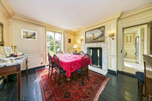 Dining room- click for photo gallery